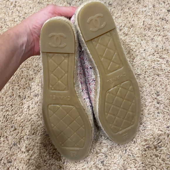 Chanel Espadrilles in Pink Tweed - Picture 3 of 4